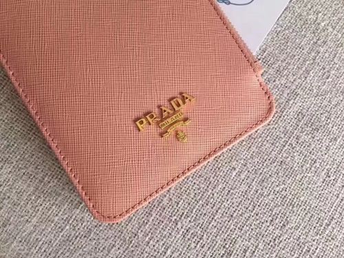 プラダ財布側面デザイン